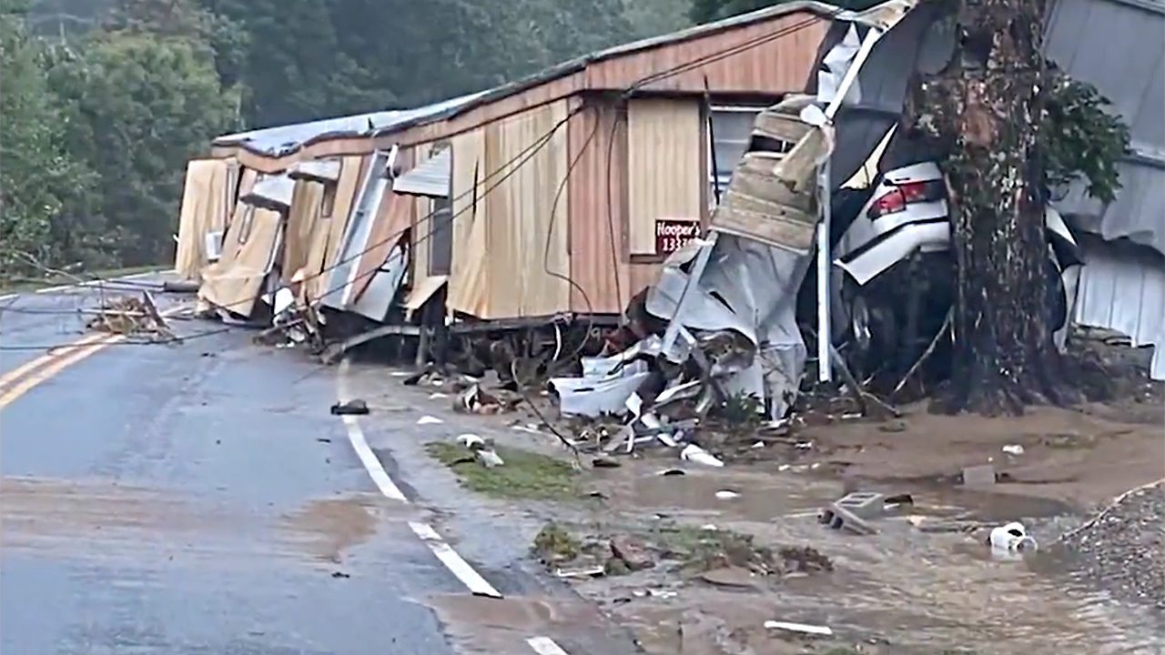 north-carolina-faces-‚catastrophic‘-flooding-from-fred,-dozens-reported-missing