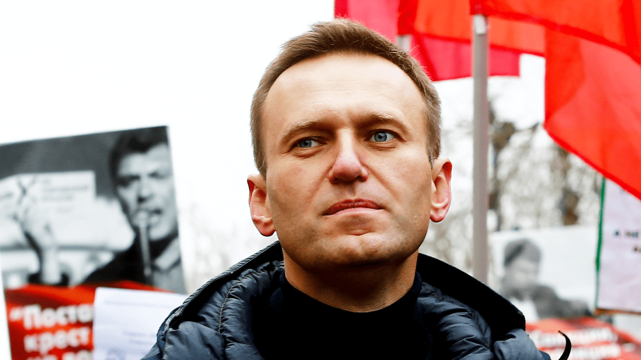 russian-opposition-leader-alexei-navalny-marks-anniversary-of-poisoning-with-op-ed