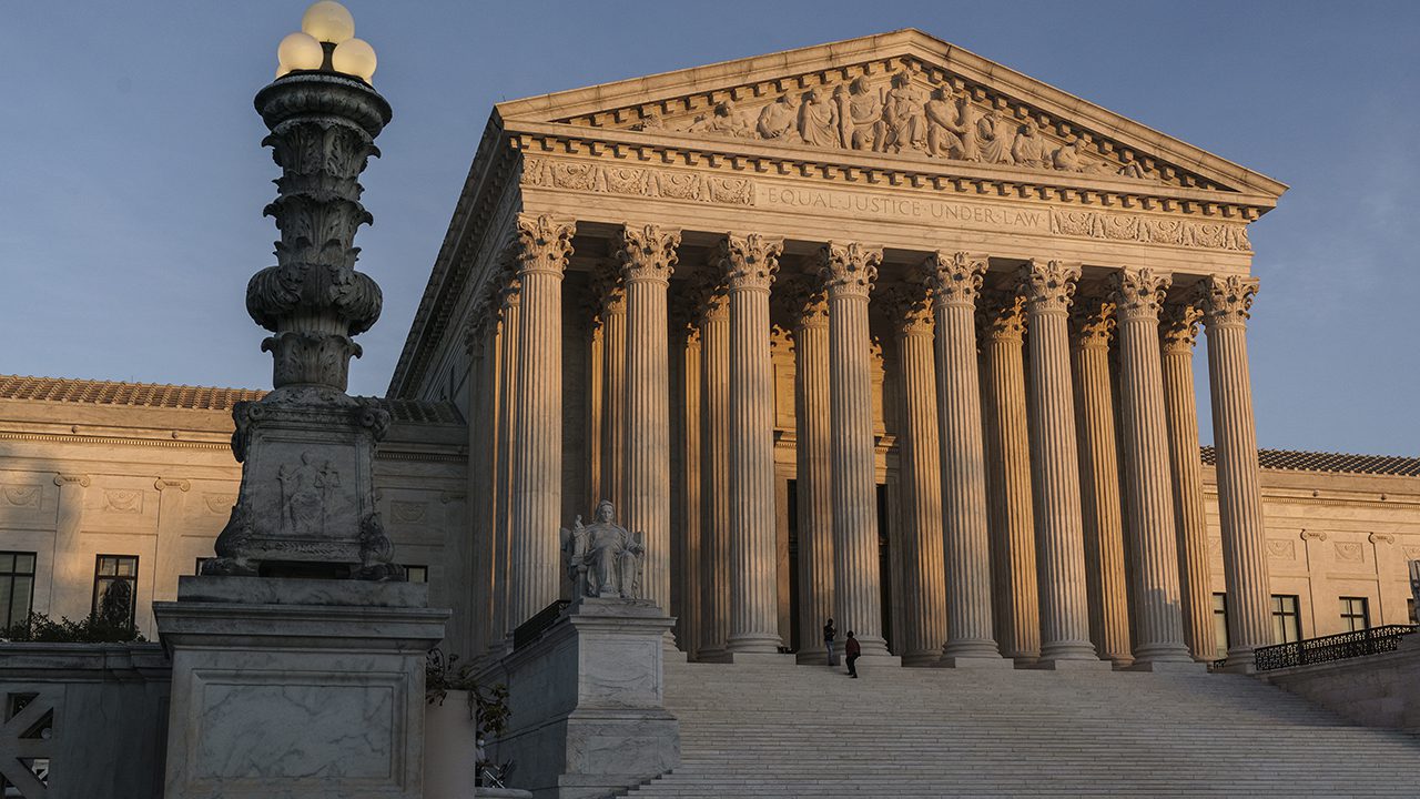 biden-supreme-court-commission-opposes-adding-justices