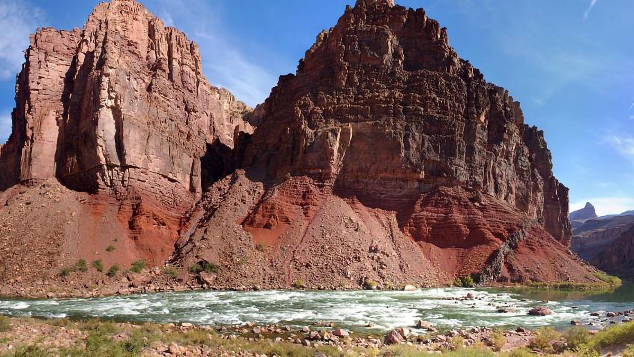 colorado-woman-dies-at-grand-canyon-after-falling-into-whitewater-rapids