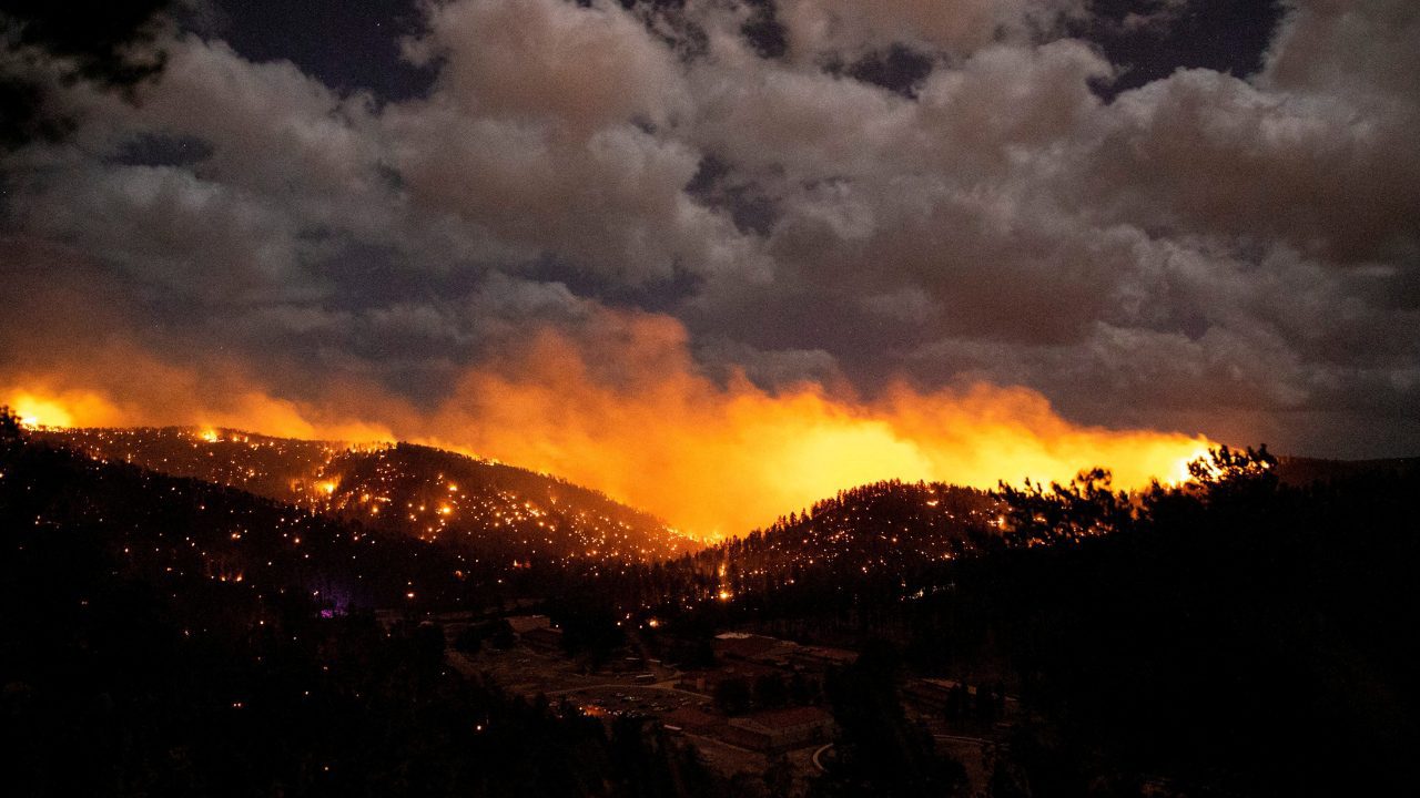 new-mexico-wildfires-force-thousands-more-to-evacuate
