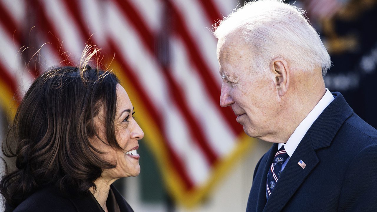 jill-biden’s-anger-at-harris-detailed-in-new-book:-‚do-we-have-to-choose-the-one-who-attacked-joe?‘