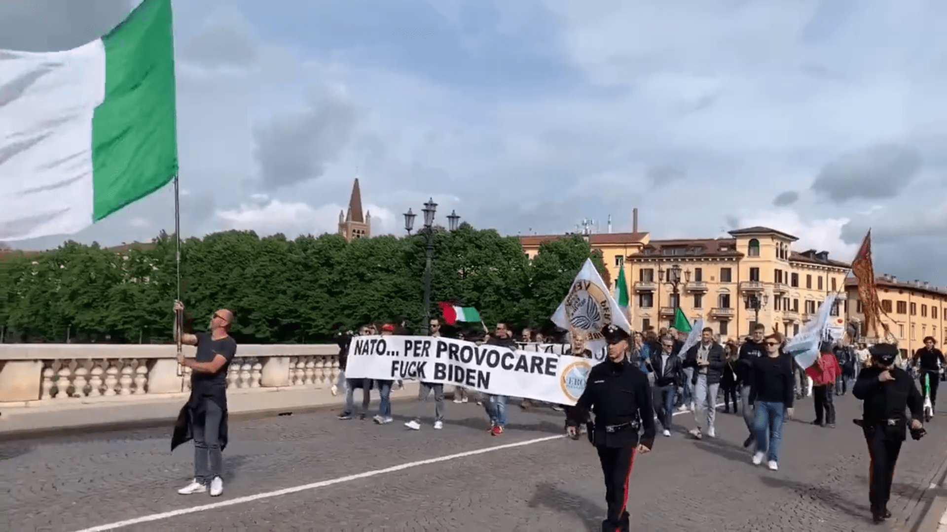 anti-nato-demonstrationen-in-italien
