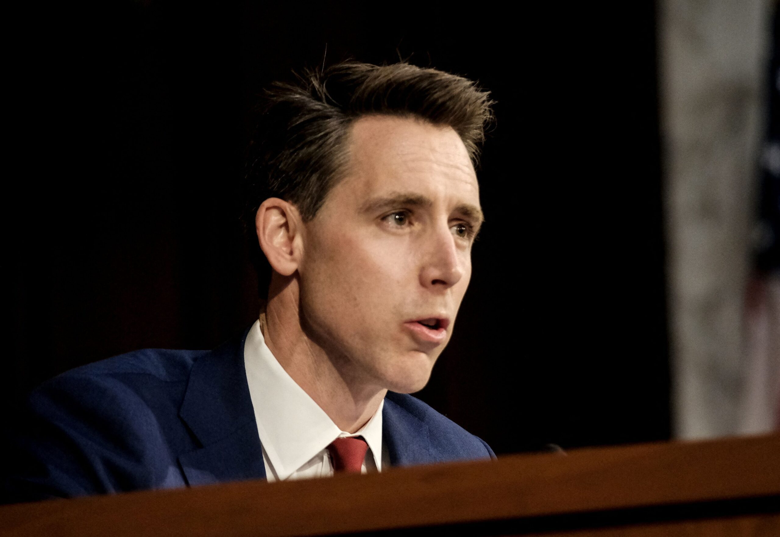hawley-demands-garland-‘investigate-and-prosecute’-vandal-‚pro-abortion-activists‘