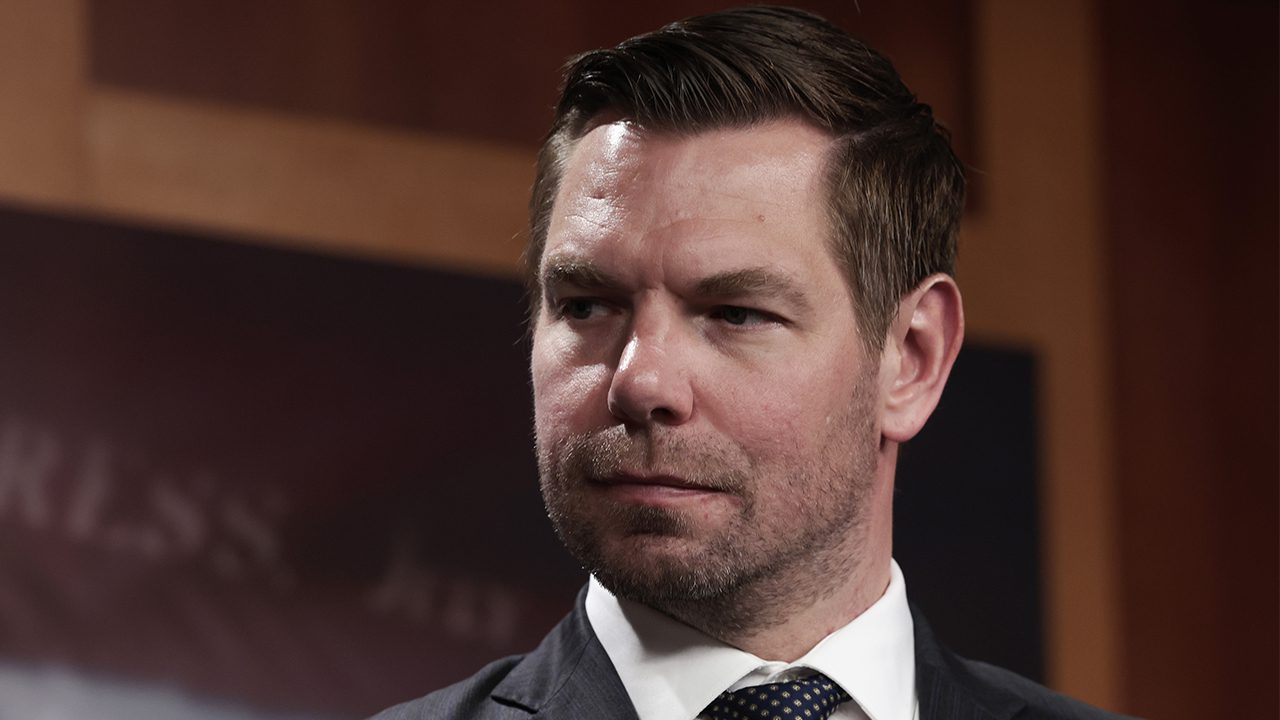eric-swalwell-blasted-for-calling-chinese-immigrant-who-allegedly-shot-taiwanese-victims-gop’s-‚boy‘