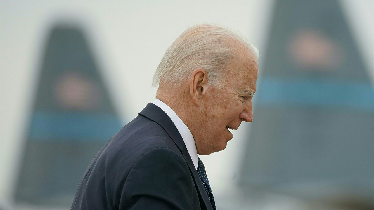 biden-hustled-to-secure-location-after-aircraft-enters-airspace-near-beach-house