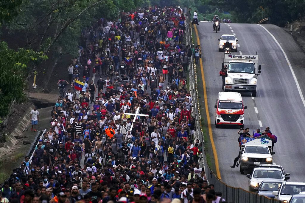 migrant-caravan-organizer-says-mexico-has-offered-work-visas-as-numbers-surge