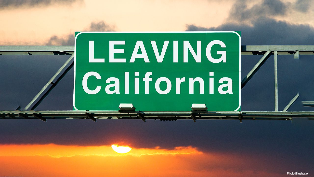 california-exodus:-remote-workers-move-to-mexico-due-to-sky-high-gas-and-housing-costs