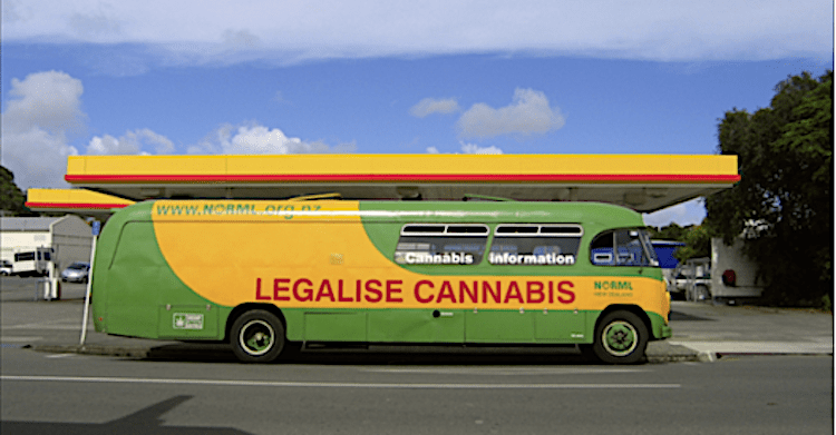 cannabis-legalisieren,-aber-keine-werbung-fuer-legale-drogen