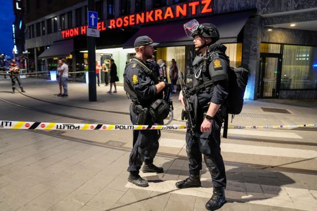 schuesse-in-oslo:-zwei-tote-und-21-verletzte-–-polizei-ermittelt-wegen-terrorverdachts