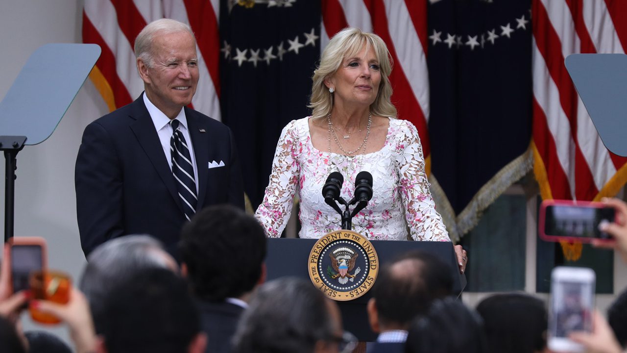 russia-targets-first-lady-jill-biden,-daughter-with-new-sanctions-wave