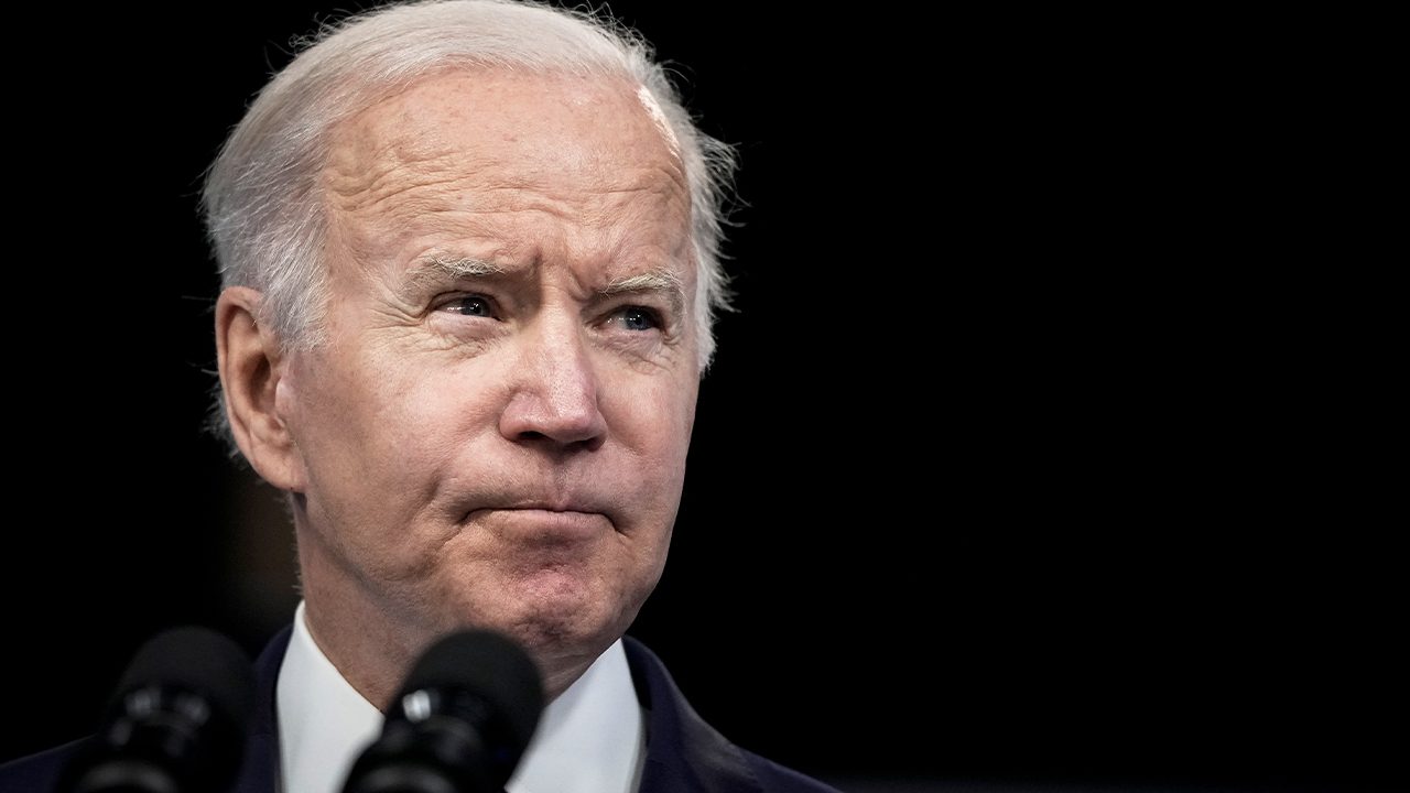 rising-democratic-frustration-with-biden-on-abortion-fuels-new-doubts-about-2024