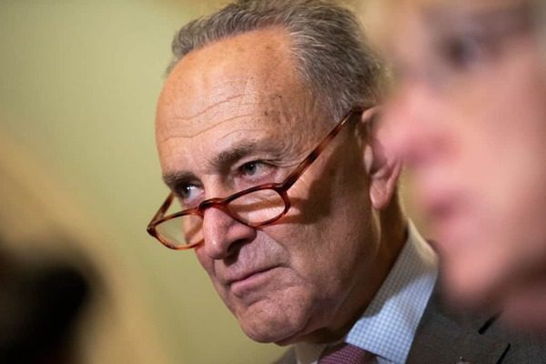 „republicans-are-going-to-pay-a-price“-–-schumer-says-quiet-part-out-loud-after-fbi-mar-a-lago-raid