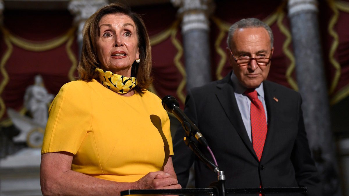 chuck-schumer-says-nancy-pelosi-is-‘in-trouble,’-declares-democrats-will-lose-house:-report