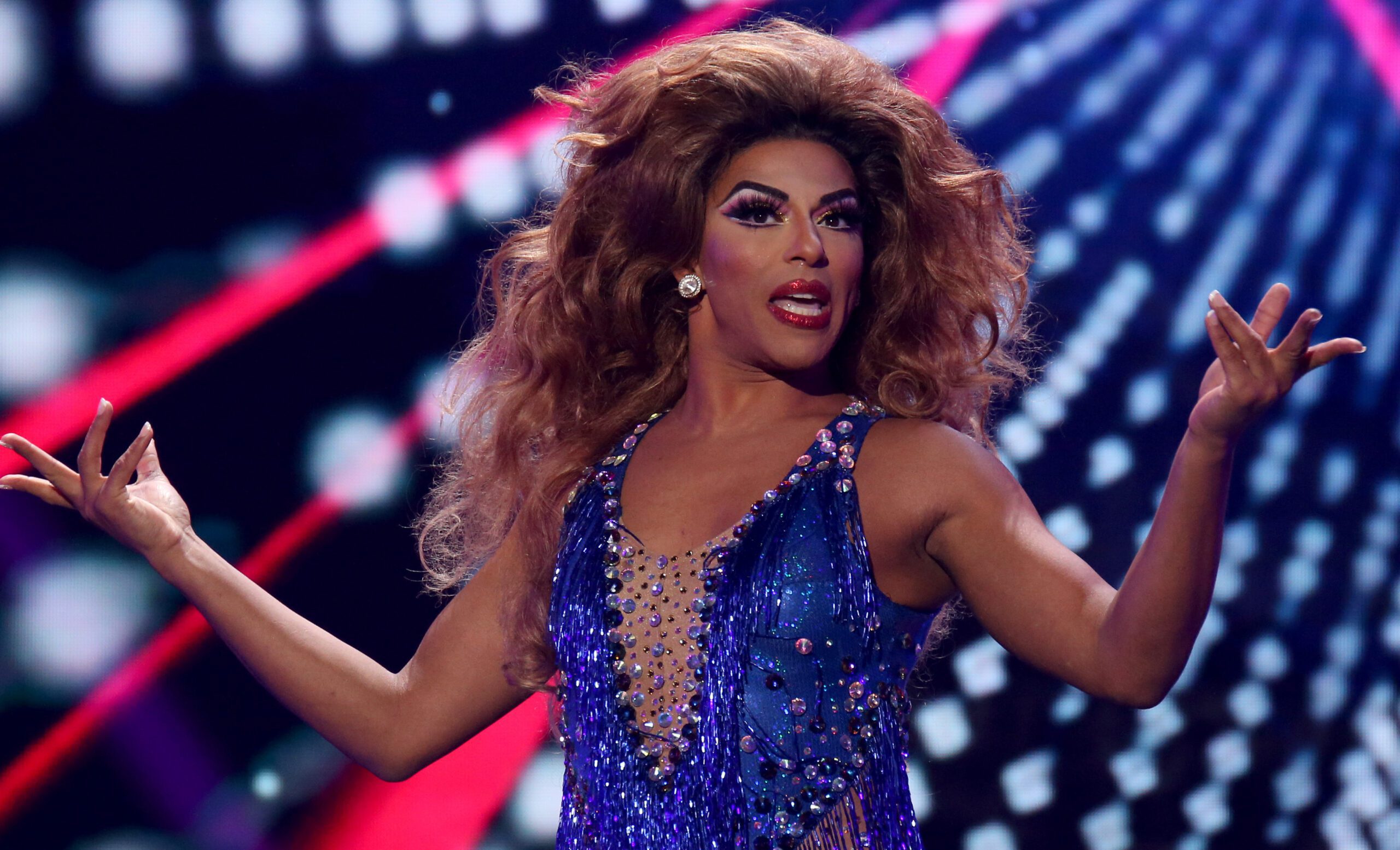 ‘dancing-with-the-stars’-debuts-first-ever-drag-queen-contestant,-shangela,-this-season