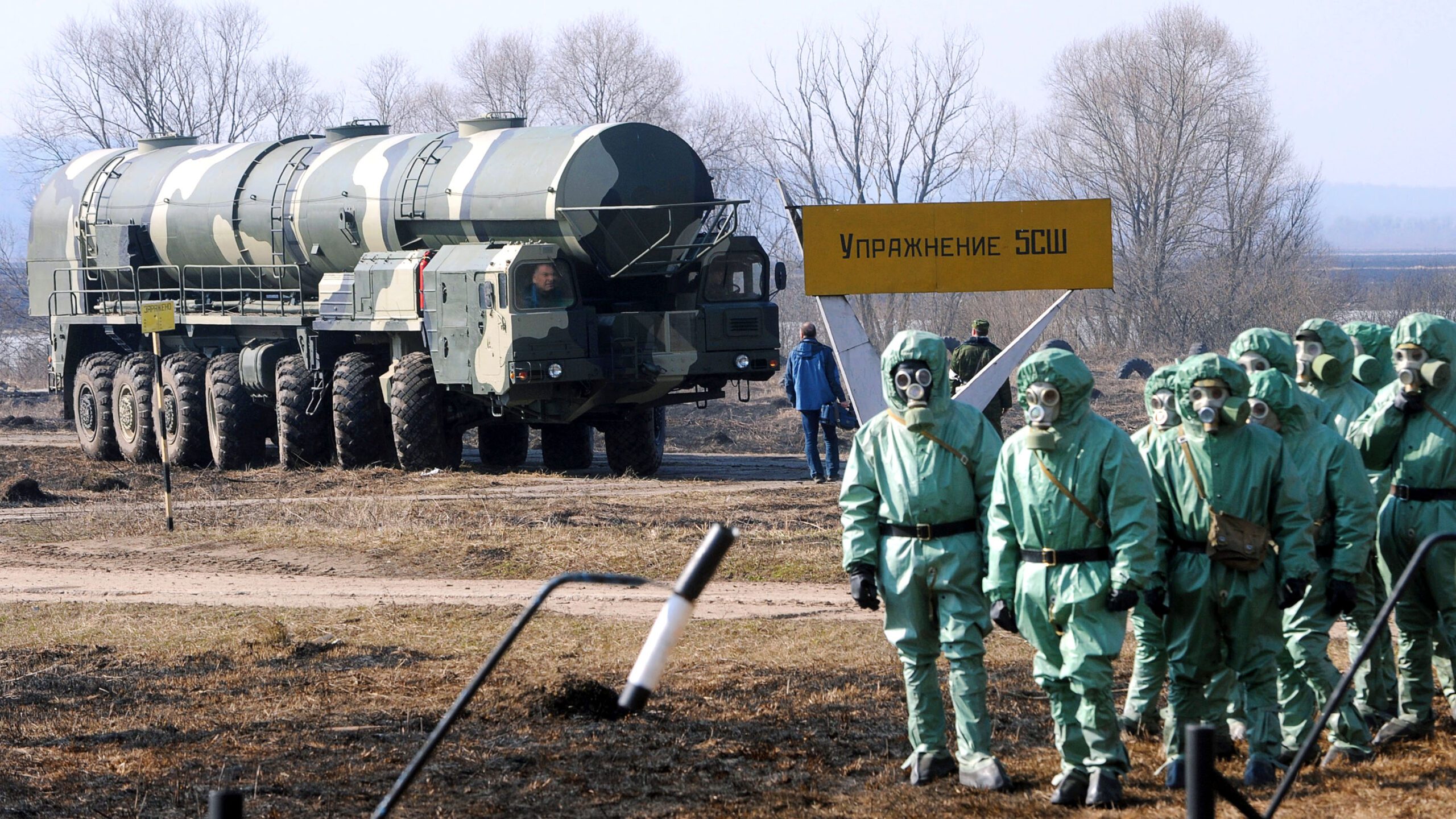 top-russian-military-leaders-discuss-options-for-using-nuclear-weapons-in-ukraine:-report