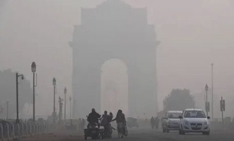 new-delhi-orders-schools-to-shut-due-to-‘hazardous-air’ 