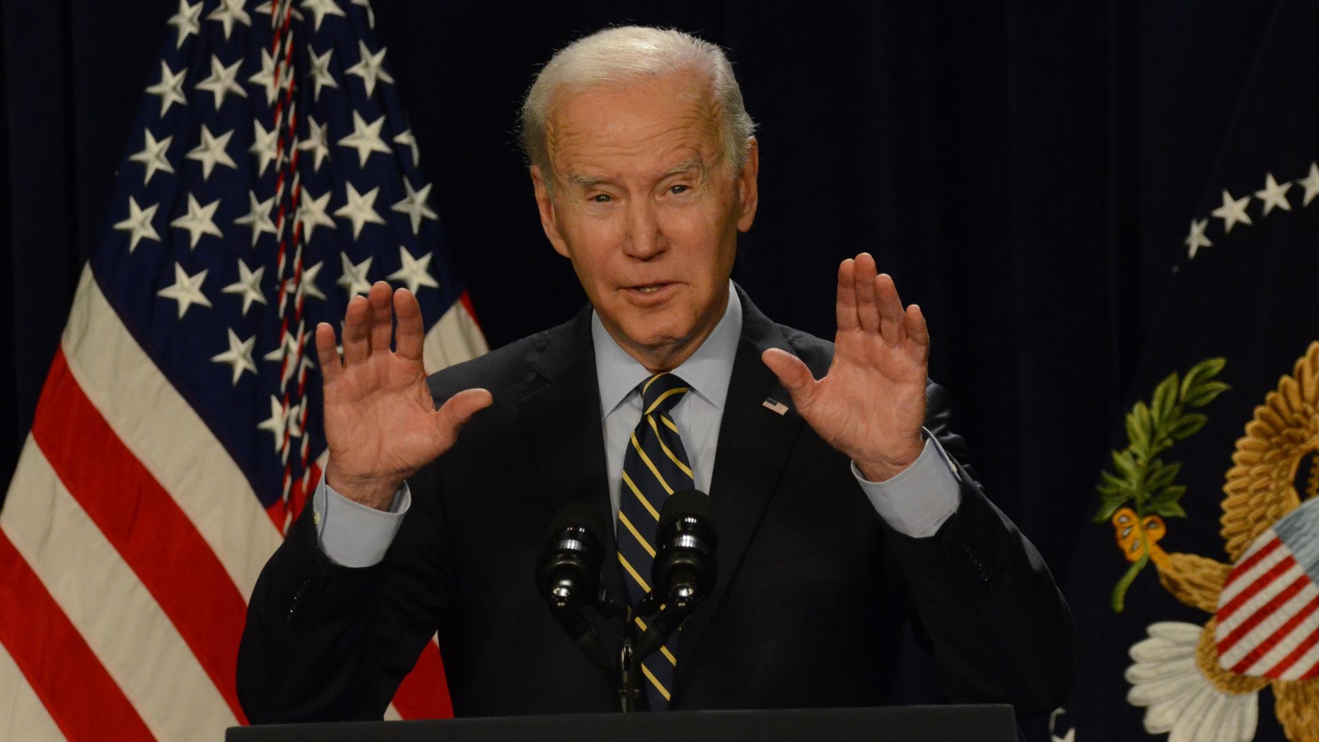 so-much-for-unity:-biden-calls-anti-socialism-protesters-‘idiots’