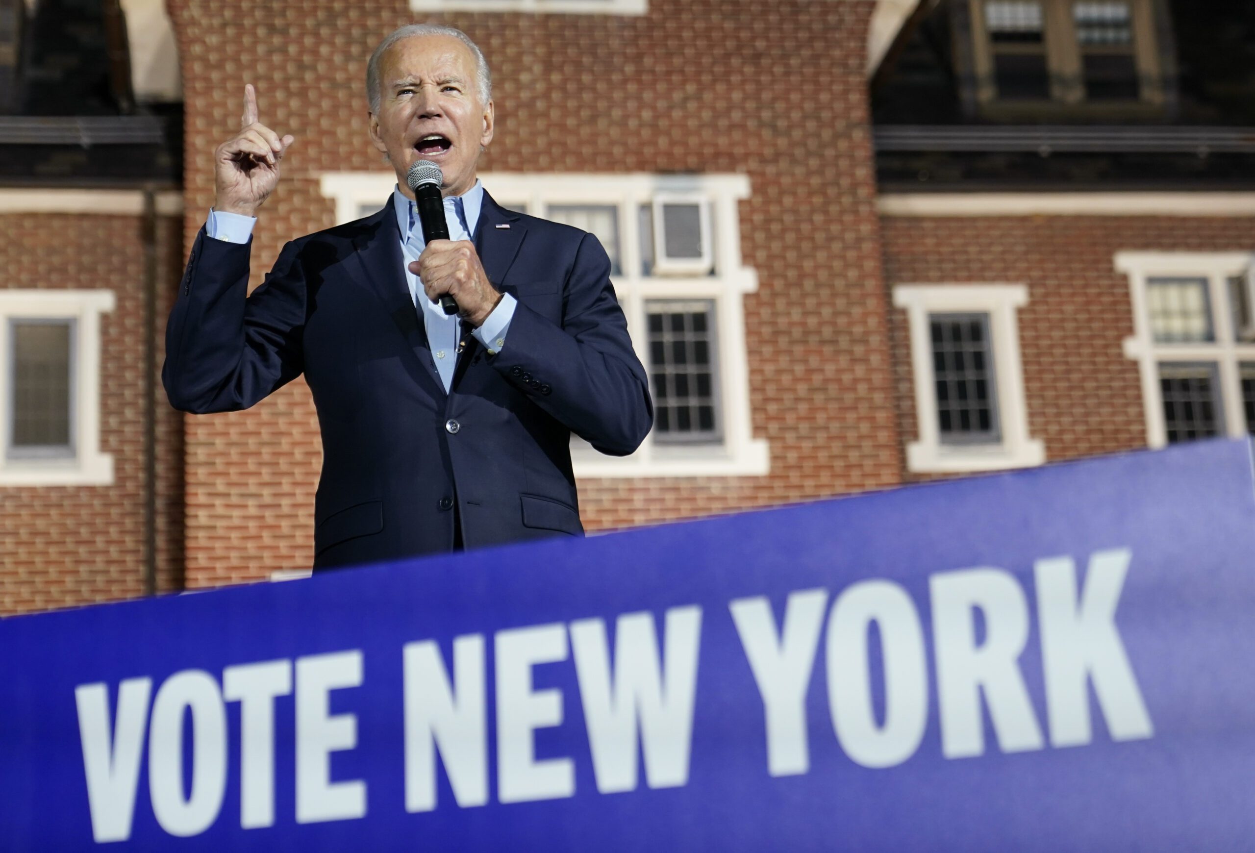 biden-stumps-for-hochul-in-new-york-ahead-of-‘most-important-election-in-our-lifetime’