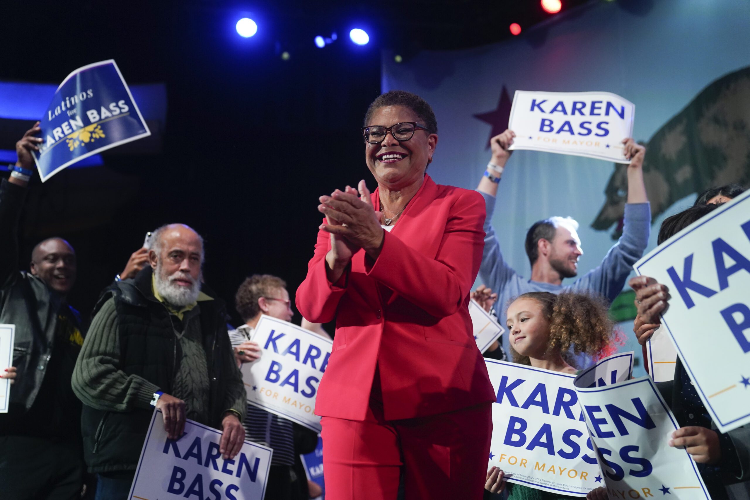 karen-bass-widens-her-lead-in-la-mayor’s-race