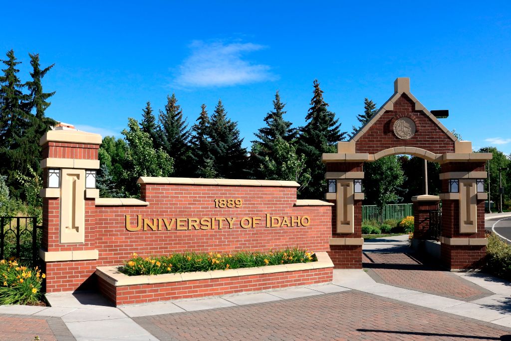 police-identify-university-of-idaho-students-believed-to-be-victims-of-homicide
