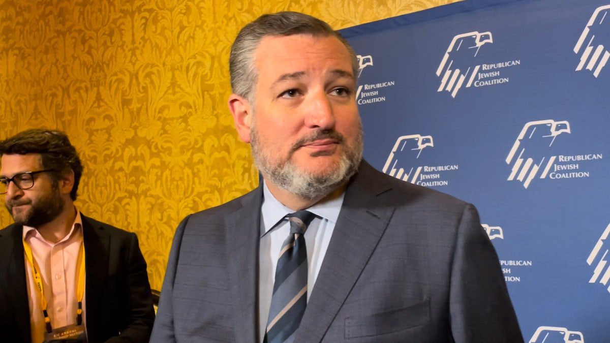 2024-watch:-cruz-says-he’s-running-for-senate-re-election-but-doesn’t-rule-out-presidential-run