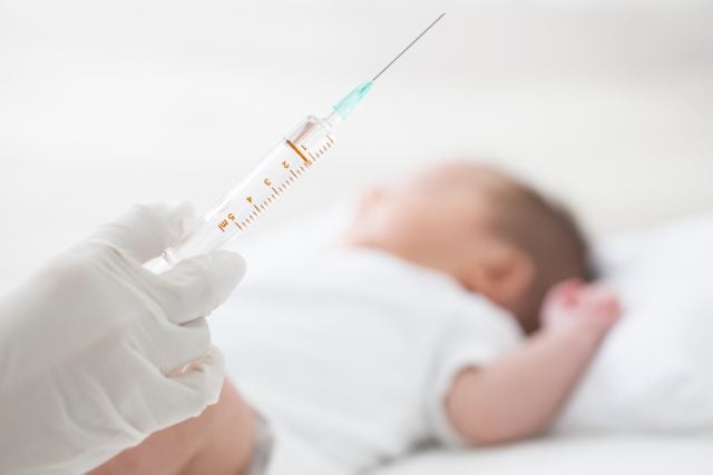 valide-daten-fehlen:-juristen-warnen-stiko-vor-baby-impfung-gegen-covid-19