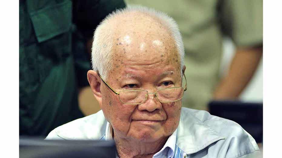former-leader-of-khmer-rouge-who-was-convicted-of-crimes-against-humanity-transferred-to-cambodian-prison