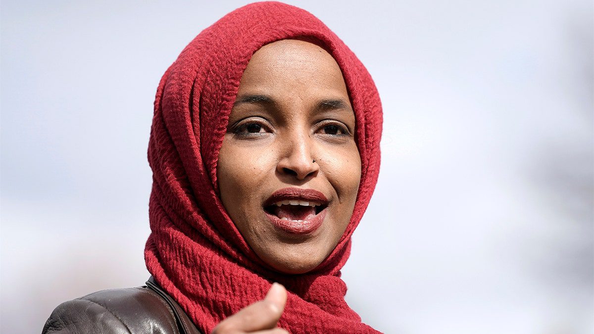omar-shares-death-threat-on-twitter-before-house-vote,-blames-gop-for-‚continued-targeting-of-women-of-color