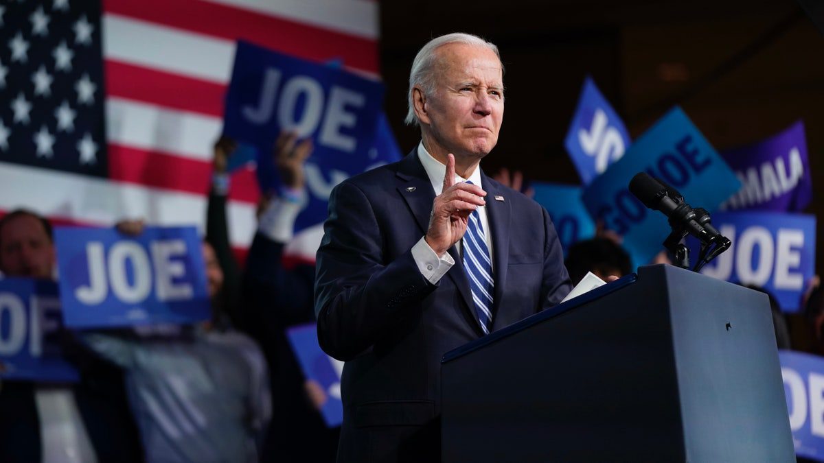 dnc-votes-for-biden’s-plan-to-upend-presidential-nominating-calendar,-angering-iowa,-nh