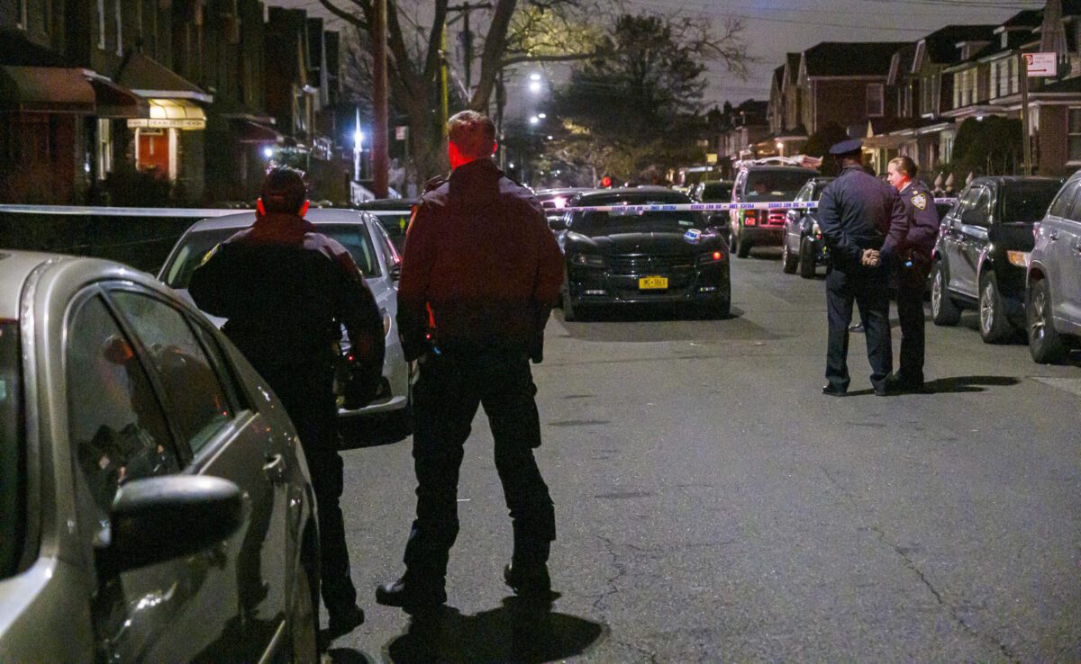 nypd-officer-‘fighting-for-his-life’-after-being-shot-in-head