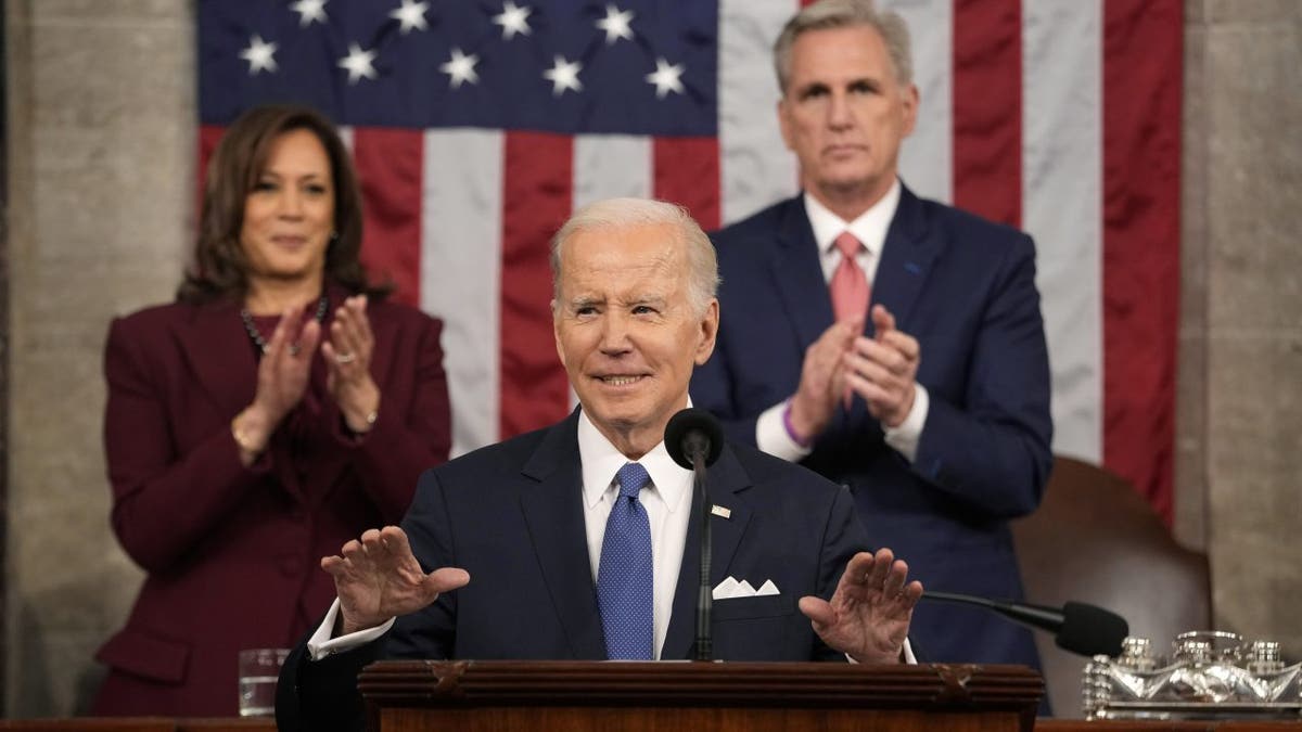 state-of-the-union:-biden-lays-out-economic-plan,-calls-for-bipartisanship-but-repeatedly-chides-republicans
