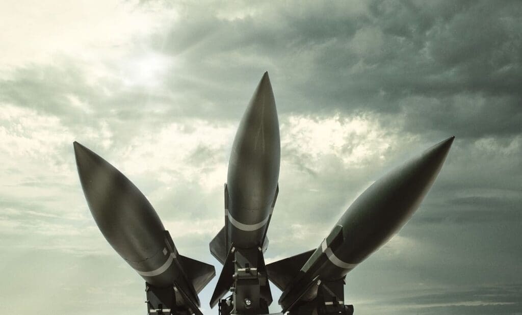 us-marine-abfaengt-3-aus-dem-jemen-abgefeuerte-raketen,-die-moeglicherweise-auf-israel-abzielten:-pentagon
