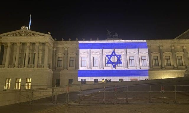 warum-versagt-der-angekuendigte-schutz-juedischer-einrichtungen,-wenn-die-israelische-flagge-vom-stadttempel-abgerissen-wird