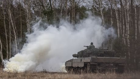 liveticker-ukraine-konflikt:-russisches-militaer-meldet-zerstoerung-eines-leopard-panzers-an-der-frontlinie-in-donezk