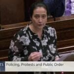 irlands-„medienminister“-ruft-die-oeffentlichkeit-auf,-jegliche-online-hassrede-zu-melden,-nachdem-ein-algerischer-migrant-kinder-bei-einem-messerangriff-verletzt-hat-(video)