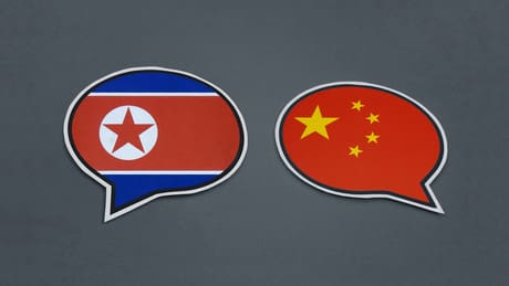 seltener-besuch-in-peking:-nordkoreanische-und-chinesische-diplomaten-diskutieren-ueber-die-beziehungen-zwischen-beiden-laendern