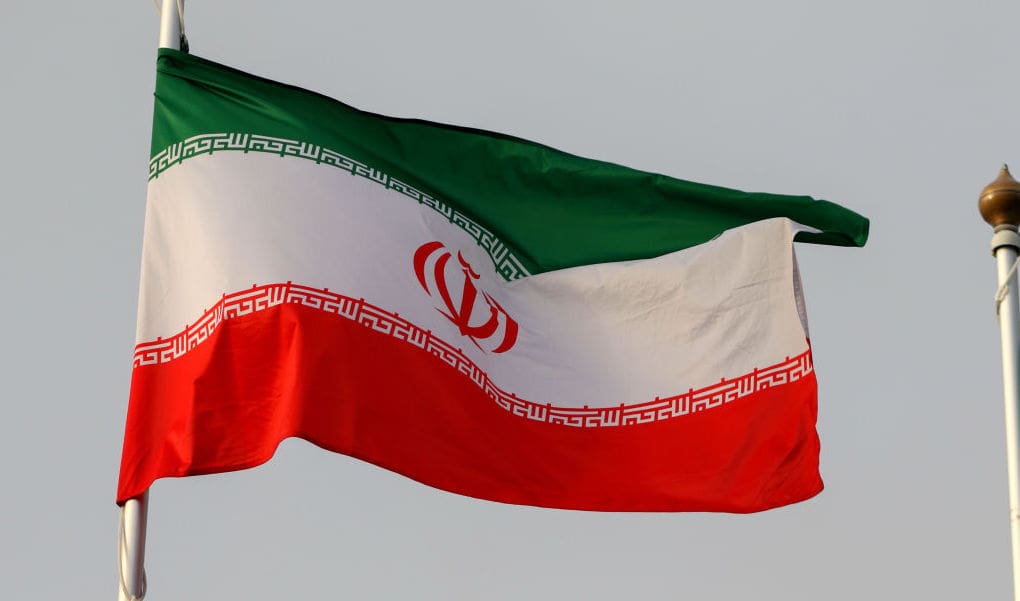 bericht:-iranisches-kriegsschiff-betritt-das-rote-meer,-nachdem-die-usa-versuchte-houthi-entfuehrer-versenkt-haben