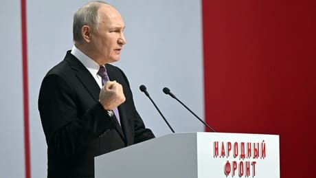 wirtschaftswachstum-in-russland:-putin-plant,-den-verfassern-der-sanktionen-eine-„unverschaemte-geste“-zu-zeigen