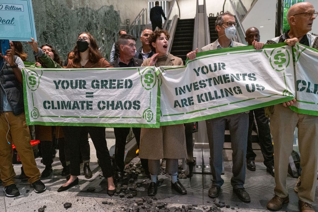 finanzriesen-ziehen-14-billionen-dollar-von-klimaorganisation-ab,-die-unternehmen-zur-„massnahmen-gegen-den-klimawandel“-draengt