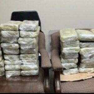 texas-dps-verkehrskontrolle-fuehrt-zu-drogenbeschlagnahmung-im-wert-von-ueber-1-million-dollar-durch-illegale-einwanderer