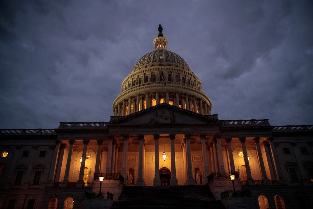 senat-verabschiedet-459-milliarden-dollar-ausgabenpaket-nach-ablehnung-konservativer-aenderungsantraege