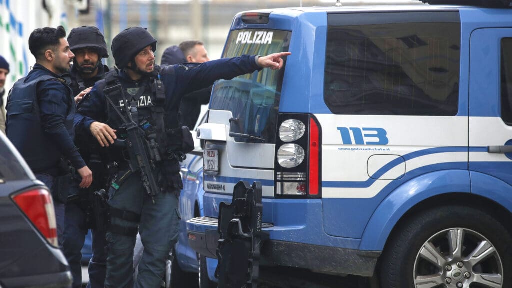 mehrere-palaestinenser-in-italien-zu-beginn-des-ramadan-wegen-planung-islamistischer-terroranschlaege-verhaftet